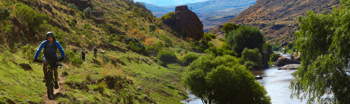 In Africa, MTB lungo il fiume Senqu in Lesotho